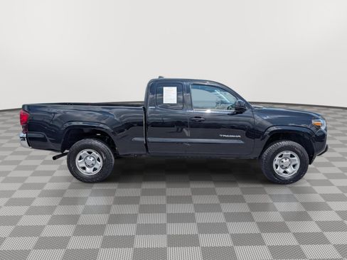 Used 2022 Toyota Tacoma SR5 RWD image 6