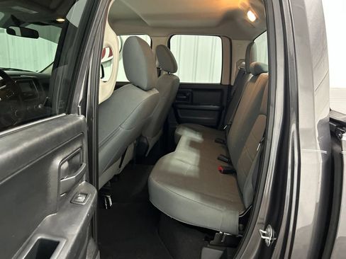 Used 2017 RAM 1500 Express AWD/4WD image 14