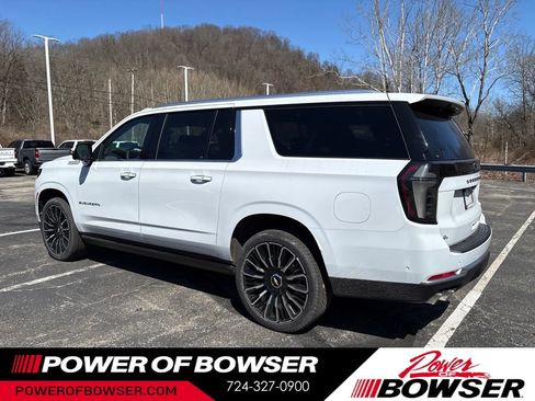 New 2026 Chevrolet Suburban High Country AWD/4WD image 3