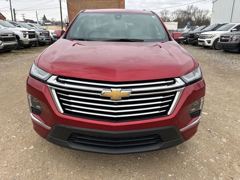Used 2023 Chevrolet Traverse Premier image 6