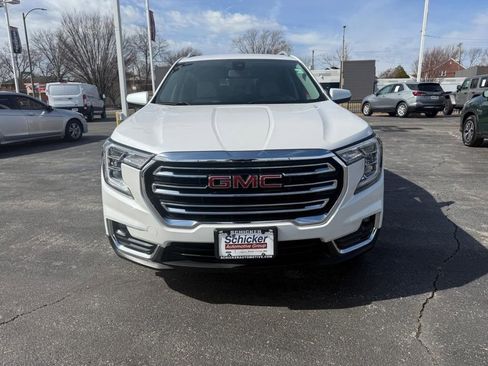 Used 2022 GMC Terrain SLT w/ Infotainment Package II image 7