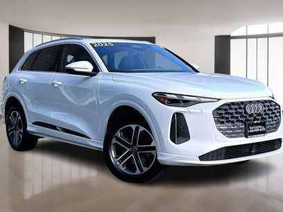 Certified 2025 Audi Q5 Premium w/ Convenience Package