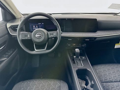 New 2026 Nissan Kicks SV w/ Charging Package FWD image 29