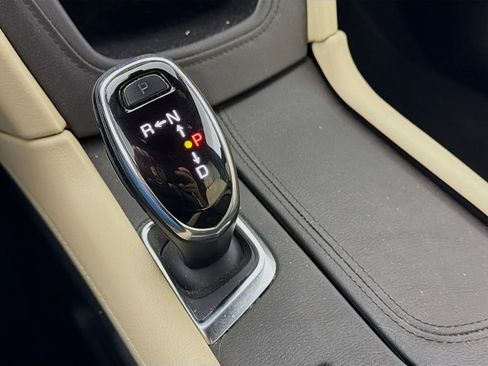 Used 2018 Cadillac XT5 Luxury w/ Driver Awareness Package FWD image 20