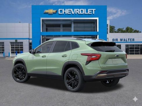 New 2026 Chevrolet Trax ACTIV w/ Sunroof Package FWD image 4