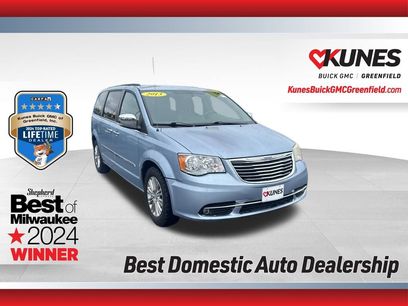 Used 2013 Chrysler Town & Country Touring-L w/ Driver Convenience Group