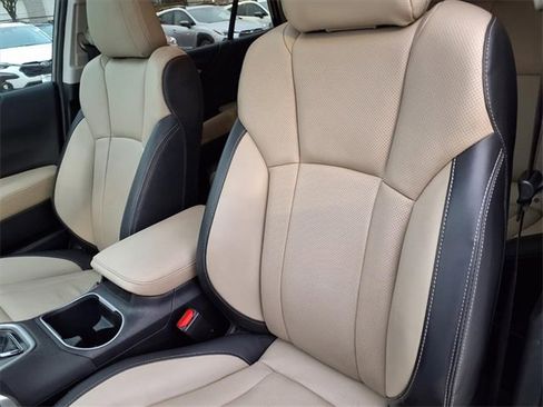 Used 2022 Subaru Outback Limited image 7