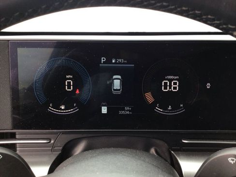 Used 2025 Hyundai Kona SEL AWD/4WD image 15