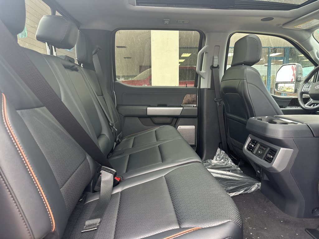 New 2026 Ford F250 Lariat w/ Black Appearance Package AWD/4WD image 6