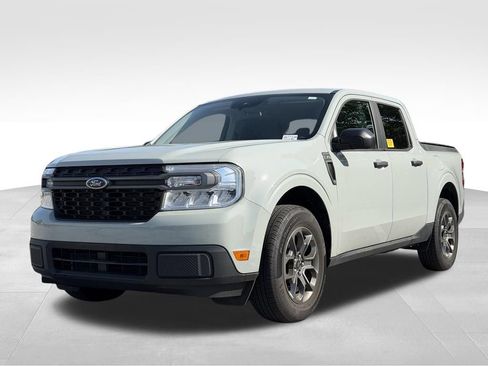 Used 2024 Ford Maverick XLT FWD image 3