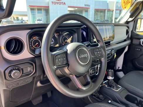 Used 2025 Jeep Wrangler Sport image 30
