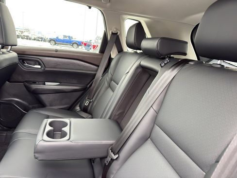 Used 2023 Nissan Rogue SV w/ SV Premium Package image 34