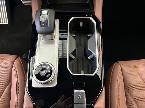 New 2025 Mitsubishi Outlander SEL image 19