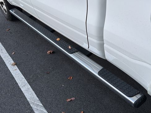Used 2021 RAM 1500 Laramie image 9