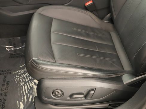 Used 2019 Audi A4 2.0T Premium Plus w/ Premium Plus Package image 25