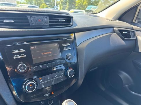 Used 2017 Nissan Rogue Sport S w/ S Appearance Package AWD/4WD image 26