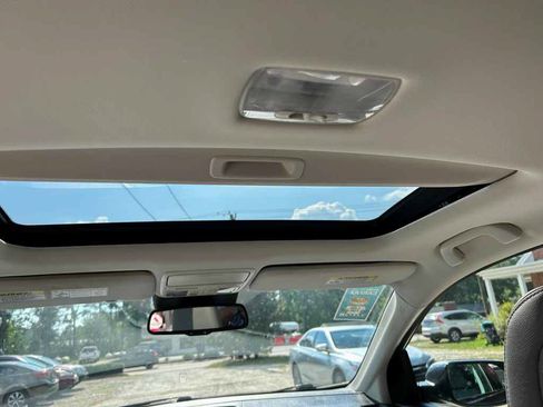 Used 2016 Honda CR-V Touring image 12