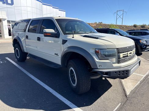 Used 2014 Ford F150 Raptor w/ Equipment Group 801A Luxury AWD/4WD image 4