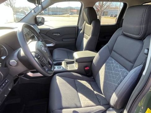 New 2026 Nissan Frontier SV w/ Tow Package AWD/4WD image 11
