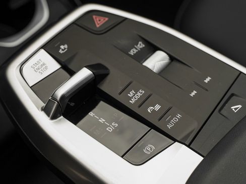 Used 2025 BMW X1 xDrive28i image 11