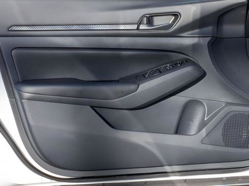 Certified 2025 Nissan Altima 2.5 S FWD image 12