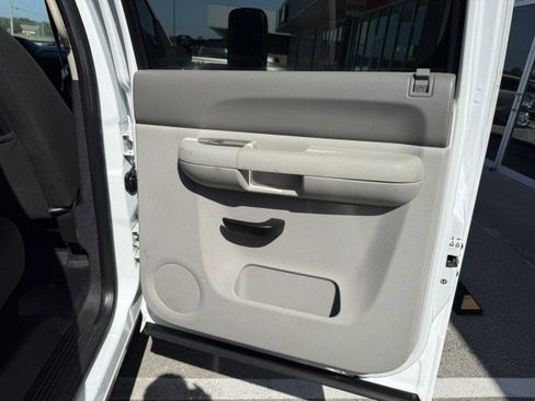 Used 2011 Chevrolet Silverado 3500 W/T w/ Skid Plate Package AWD/4WD image 20