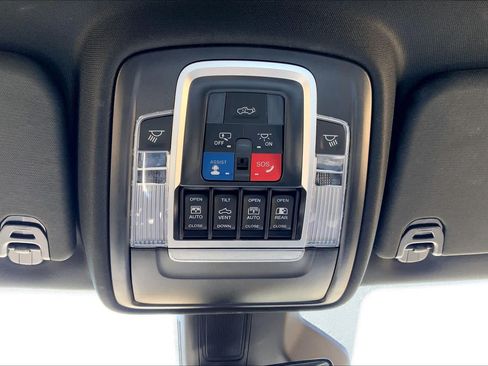 Used 2025 RAM 1500 Big Horn AWD/4WD image 35
