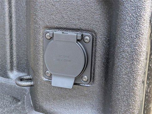 New 2025 GMC Sierra 2500 Denali w/ Denali Reserve Package image 15