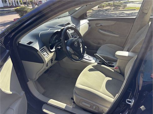 Used 2013 Toyota Corolla LE w/ Premium Complete Pkg FWD image 12