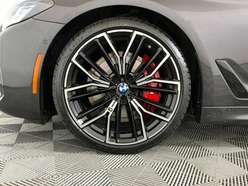 Used 2023 BMW M550i xDrive w/ Executive Package AWD/4WD image 33