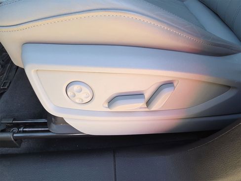 Certified 2024 Audi Q5 2.0T Premium w/ Convenience Package image 17