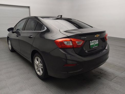 Used 2017 Chevrolet Cruze LT FWD image 5