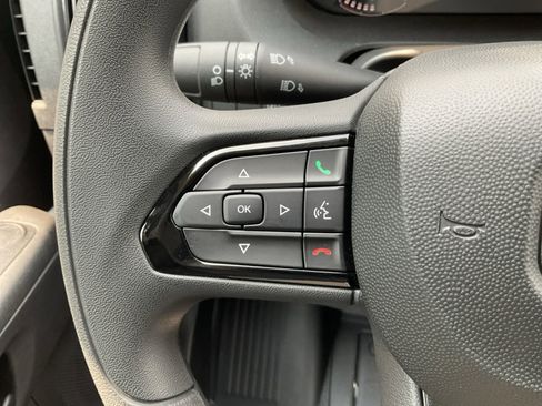 Used 2025 RAM ProMaster 2500 w/ Convenience Group image 3