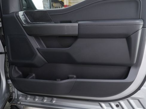 Used 2022 Ford F150 XLT w/ Equipment Group 302A High image 9