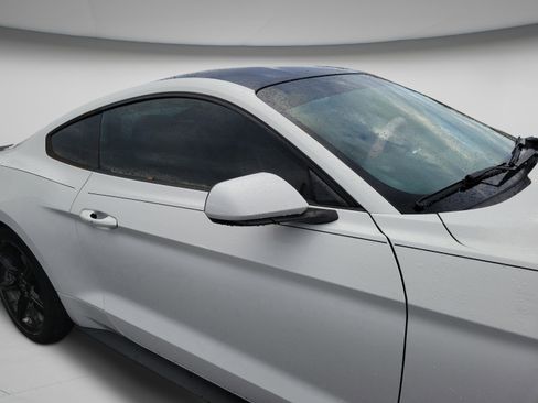 Used 2019 Ford Mustang Coupe w/ Equipment Group 101A image 31