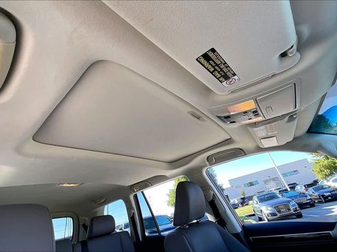 Used 2016 Lexus GX 460 image 11