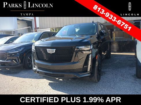 Used 2023 Cadillac Escalade ESV Sport Platinum w/ LPO, ONYX Package AWD/4WD image 8