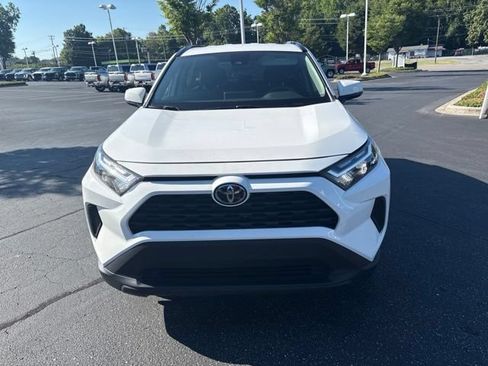Used 2023 Toyota RAV4 XLE FWD image 5