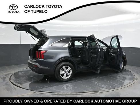 Used 2022 Kia Sorento LX FWD image 44