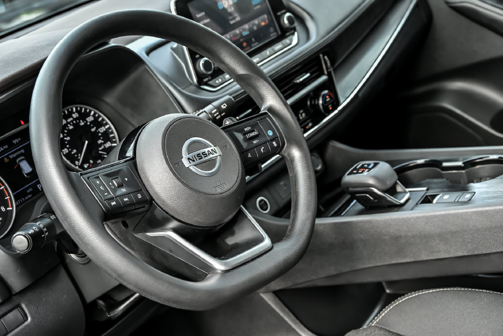 Used 2021 Nissan Rogue SV AWD/4WD image 15