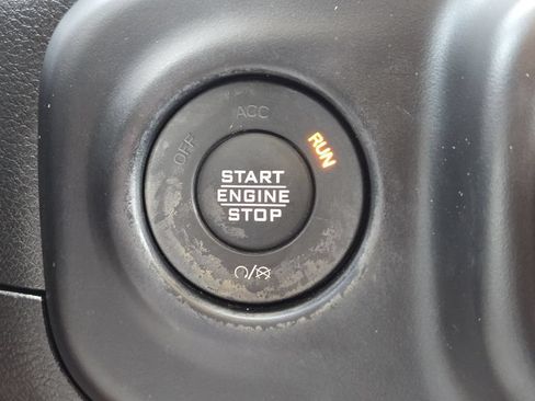 Used 2023 Jeep Wrangler Unlimited w/ Cold Weather Group AWD/4WD image 24