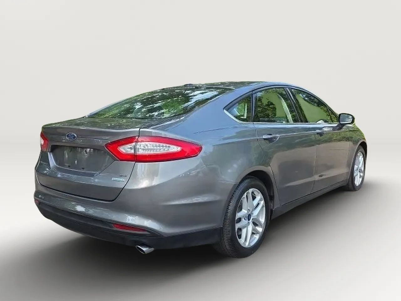 Used 2014 Ford Fusion SE FWD image 7