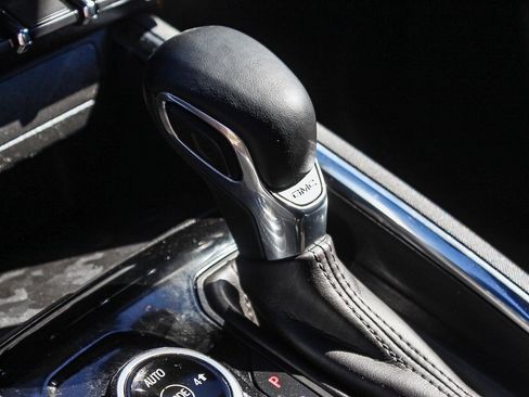 Used 2023 GMC Canyon Elevation w/ Elevation Premium Package image 19