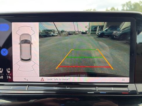 Certified 2024 Volkswagen Atlas Cross Sport SEL R-Line image 24