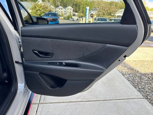 Used 2025 Hyundai Elantra N FWD image 38