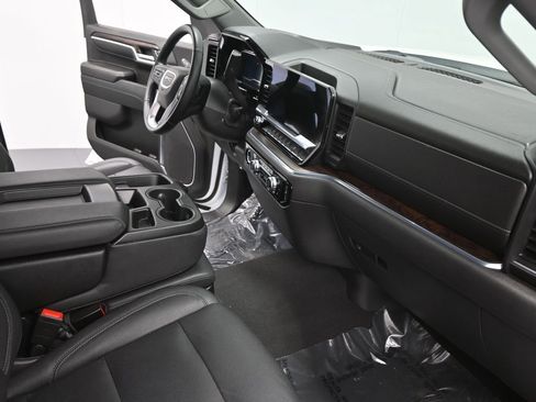 Used 2024 GMC Sierra 1500 SLT image 20