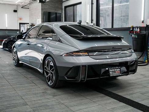 Used 2024 Hyundai Ioniq 6 Limited image 6