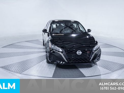 Used 2025 Nissan Altima 2.5 SR image 15