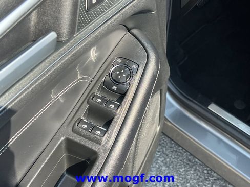 Certified 2024 Ford Edge Titanium AWD/4WD image 18