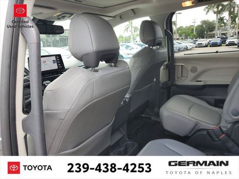 Certified 2022 Toyota Sienna XLE FWD image 23